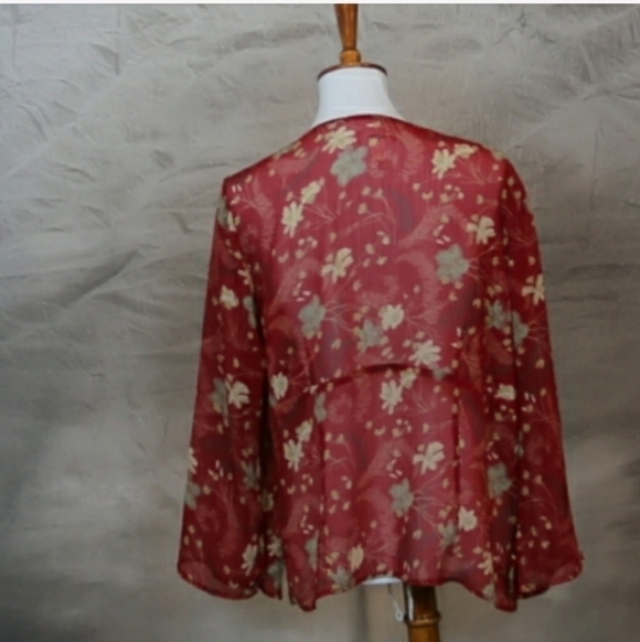 Old Navy chiffon floral red blouse. L - Picture 2 of 4